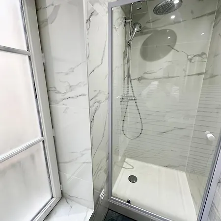 Magnifique 2 Pièces Refait à Neuf - Parking Appartement Paris