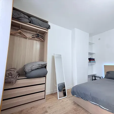 Magnifique 2 Pièces Refait à Neuf - Parking *